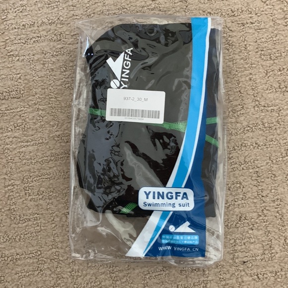 Yingfa Swimming Suit - Picture 3 of 3